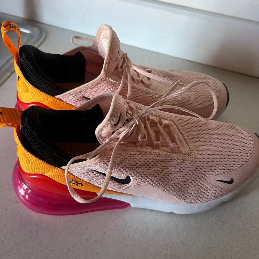 Nike AIRMAX 270 discontinued colorway
